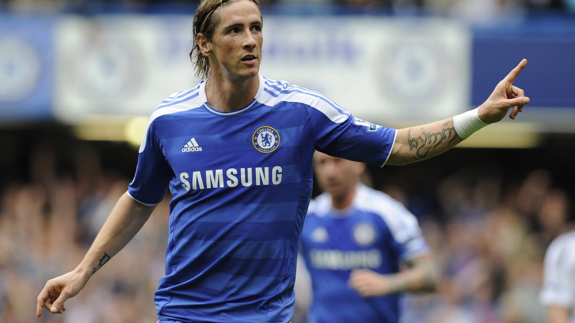 俱乐部商业赞助形式创新实现合作共赢与品牌曝光，俱乐部赞助费排行榜